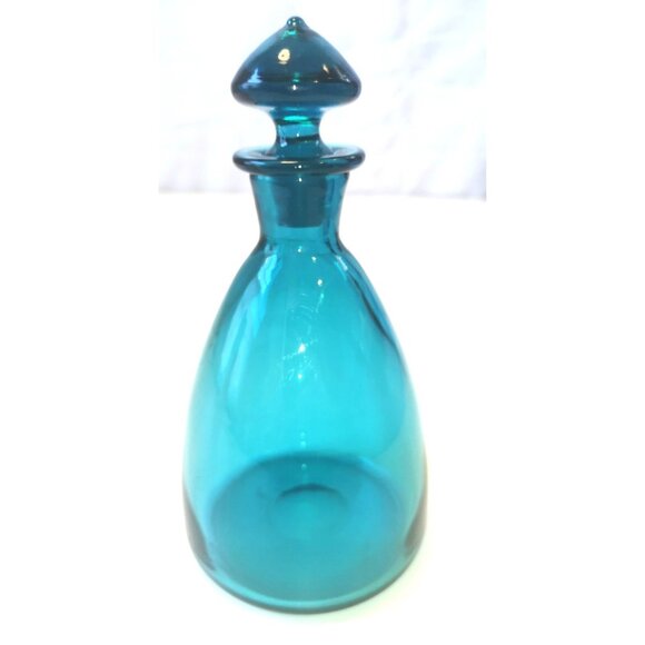 Decanter Light Blue Blown Glass England Vintage Styling - Picture 1 of 8